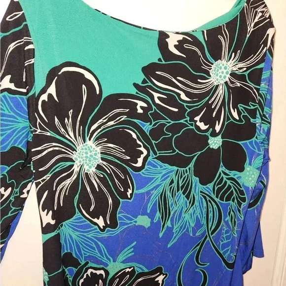 JM Collection ladies top  - Picture 1 of 11